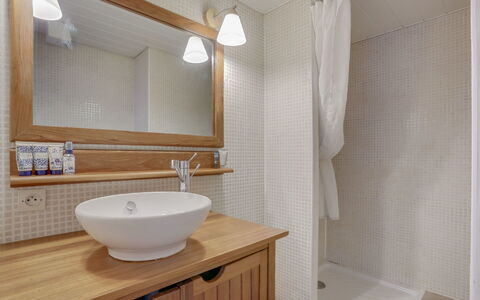 La Résidence: Bathroom, Property, Room, Bathroom Sink, Bathroom Cabinet, Wall, Bathroom Accessory, Plumbing Fixture, Interior Design, Tile