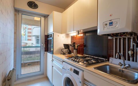 Arcachon 306: Kitchen, Major Appliance, Kitchen Appliance, Countertop, Interior Design, Flooring, Kitchen Stove, Room, Apartment, Floor