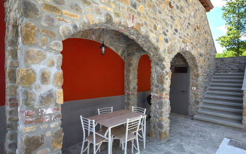 Agr. Castello della Mugazzena: Property, Building, Room, Arch, House, Stone Wall, Wall, Real Estate, Architecture, Brick