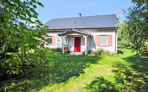 Butterfly Lux: House, Roof, Shrub, Residential Area, Cottage, Home, Human Settlement, Rural Area, Garden, Lawn