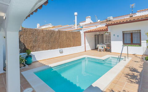 Remedios: Property, Swimming Pool, Building, House, Real Estate, Room, Villa, Home, Architecture, Apartment