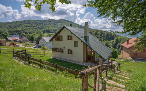 Lady Lavender: Property, House, Rural Area, Grass, Farm, Home, Cottage, Land Lot, Real Estate, Farmhouse