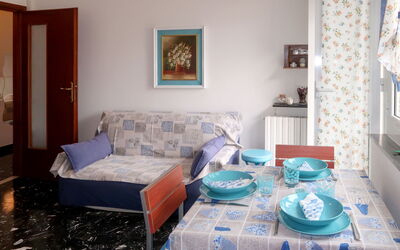 Acquamarina (Aao152) 611.3: Room, Furniture, Property, Blue, Interior Design, Bedroom, Turquoise, Living Room, Wall, House