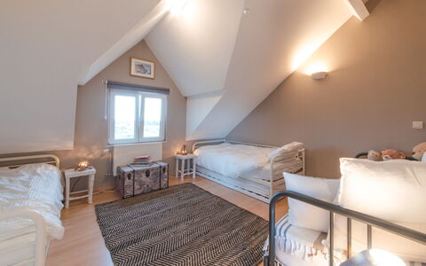 Bredene 310: Room, Bedroom, Property, Bed, Furniture, Attic, Interior Design, Floor, Building, Real Estate
