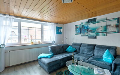 Accommodation:&nbsp;Born 2 110.2
