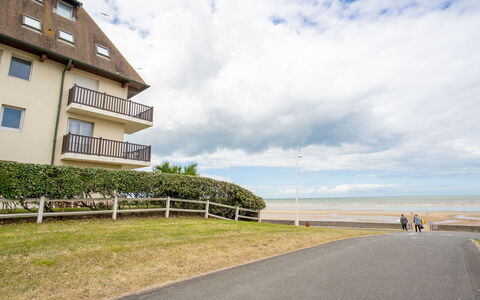 Cabourg 310: Swimming Pool, Residential Area, Urban Design, Human Settlement, Home, Estate, Apartment, Resort, Condominium, Hacienda