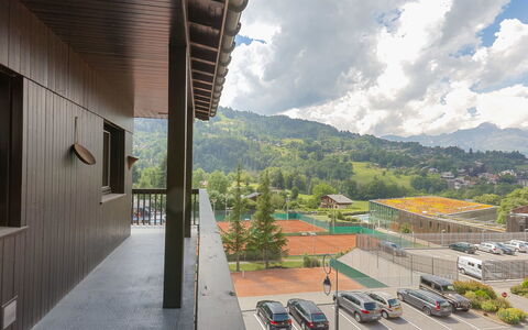 Le Sarto: Property, Architecture, Residential Area, Sky, Building, House, Real Estate, Urban Design, Apartment, Tree