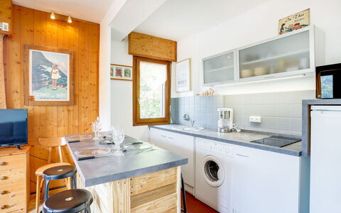 Le Sarto: Property, Room, Furniture, Kitchen, Countertop, Building, Cabinetry, Interior Design, House, Real Estate