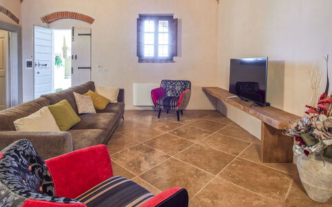 La Salciaia: Living Room, Room, Property, Furniture, Interior Design, Real Estate, Building, House, Floor, Table