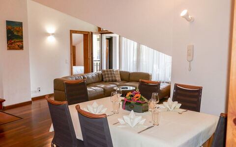 Chesa Polaschin e - E21 - Sils: Room, Property, Furniture, Building, Interior Design, Restaurant, Table, Living Room, Suite, Floor