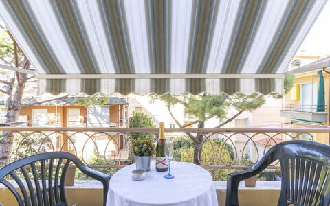 Imperatrice (Srm127): Table, Furniture, Property, Plant, Chair, Azure, Blue, Interior Design, Outdoor Furniture, Shade