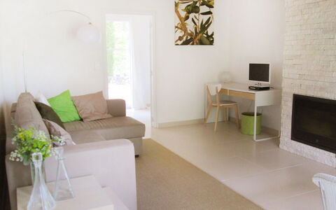 Lapeyriere: Room, Furniture, Interior Design, White, Property, Living Room, Floor, Wall, Table, Building