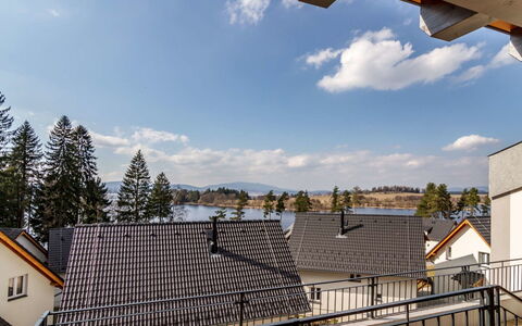 Accommodation:&nbsp;Lakeside Village 7 10.7