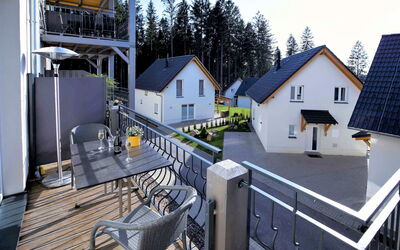 Accommodation:&nbsp;Lakeside Village 4 10.4