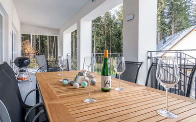 Accommodation:&nbsp;Lakeside Village 21 10.9