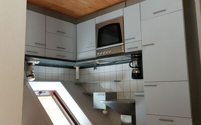 Accommodation:&nbsp;Sternberg 227 200.37
