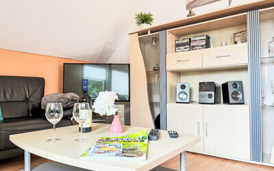 Accommodation:&nbsp;Sternberg 225 200.38