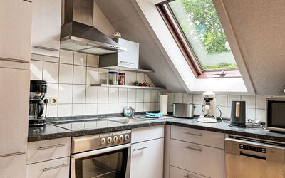 Accommodation:&nbsp;Sternberg 225 200.38