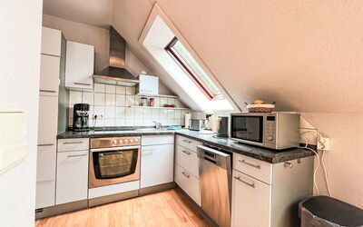 Accommodation:&nbsp;Sternberg 225 200.38