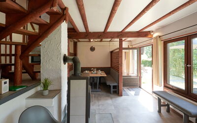 Accommodation:&nbsp;Mary 200.21