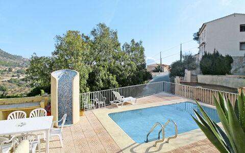 Ebi: Sky, Water, Property, Swimming Pool, Plant, Azure, Outdoor Furniture, Tree, Land Lot, Shade