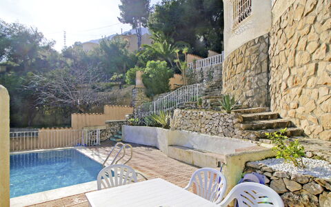 Ebi: Plant, Property, Sky, Water, Cloud, Azure, Tree, Interior Design, Outdoor Furniture, Swimming Pool
