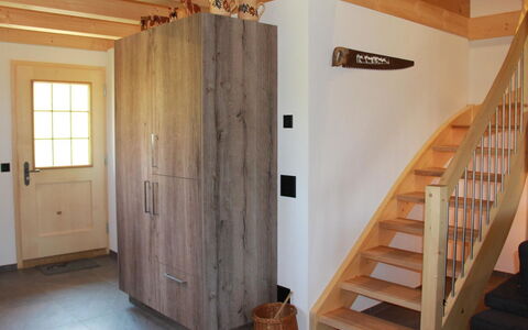 Alphaus Hasler: Building, Door, Wood, Stairs, Window, Wood Stain, Flooring, Floor, House