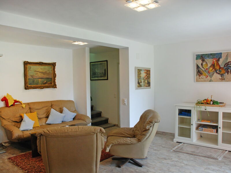 Accommodation:&nbsp;Poolside 150.2