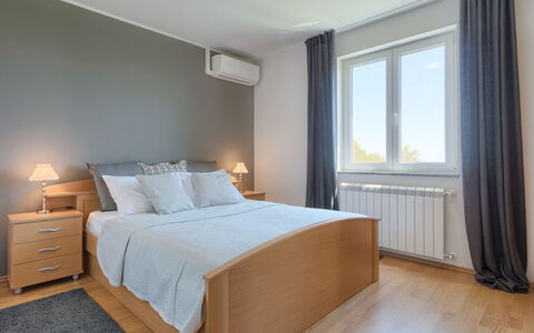 Eugen: Furniture, Property, Comfort, Wood, Building, Azure, Shade, Window, Cabinetry