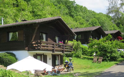 Schönecken 100: Plant, Property, Building, Window, Tree, Sky, Land Lot, Thatching, Natural Landscape, House