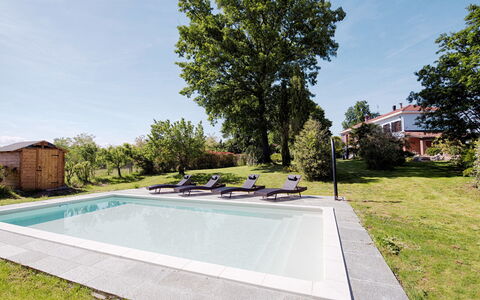 San Giacomo: Property, Swimming Pool, House, Home, Real Estate, Residential Area, Backyard, Grass, Building, Architecture