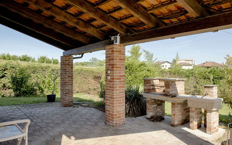 San Giacomo: Property, Building, House, Real Estate, Room, Porch, Home, Estate, Patio, Architecture
