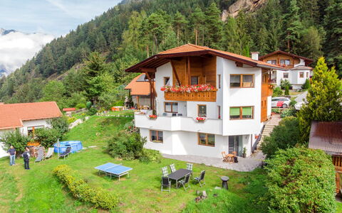 Ötz 150: Plant, Property, Sky, Mountain, Building, Natural Landscape, Tree, Window, House, Land Lot