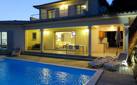 Villa Ottavi: Property, House, Swimming Pool, Home, Building, Real Estate, Estate, Villa, Leisure, Architecture