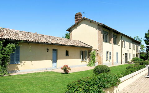 Marina: Property, House, Home, Real Estate, Building, Estate, Cottage, Farmhouse, Residential Area, Architecture