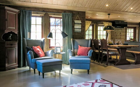 Prestebu: Furniture, Property, Chair, Couch, Wood, Architecture, Interior Design, Living Room, Floor, Flooring
