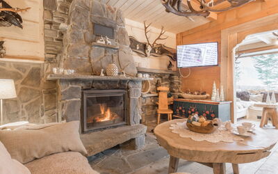 Accommodation:&nbsp;Kominiarski 200.4