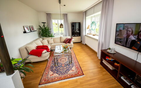 Haus am Berg der Osterräder: Furniture, Picture Frame, Couch, Wood, Living Room, Interior Design, Plant, Comfort, Flooring, Floor