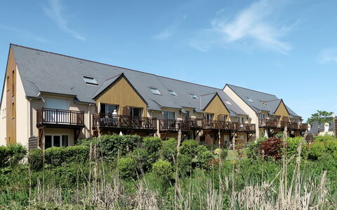 Saint Briac 651: Home, Property, House, Real Estate, Building, Land Lot, Cottage, Residential Area, Farmhouse, Farm