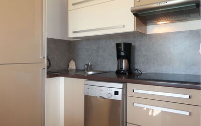 Accommodation:&nbsp;Les Hauts de la Houle 24 648.1