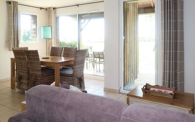 Les Hauts de la Houle M.6X 648.2: Room, Property, Furniture, Living Room, Interior Design, Building, Floor, Wall, Real Estate, Table
