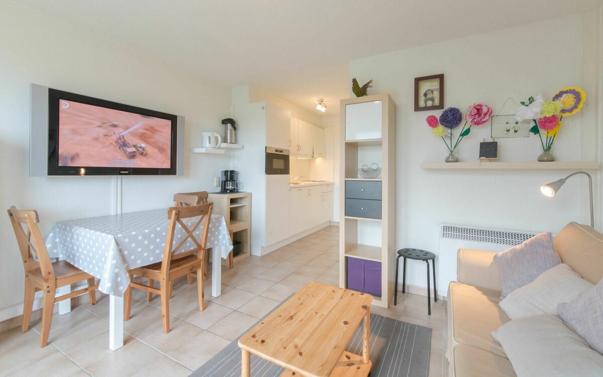 Accommodation:&nbsp;Siena with Parking and Shared Pool 230.4