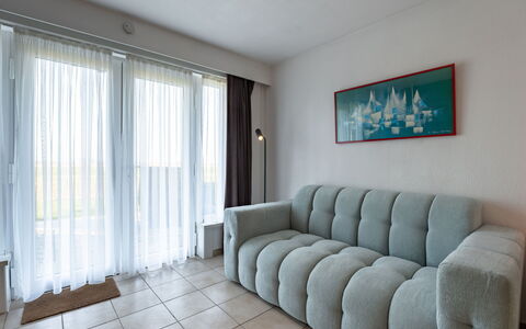 Accommodation:&nbsp;Sirius with Parking and Shared Pool 230.10
