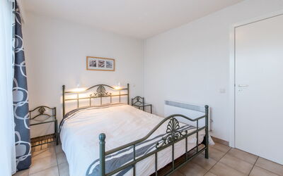 Accommodation:&nbsp;Isabelle with Parking and Shared Pool 230.1