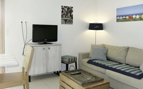 Accommodation:&nbsp;Le Village de la Mer 651.4