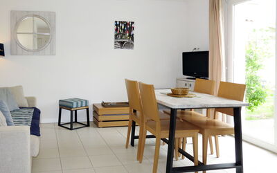 Accommodation:&nbsp;Le Village de la Mer 651.1