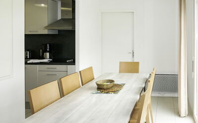 Accommodation:&nbsp;Le Village de la Mer 651.4