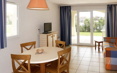Accommodation:&nbsp;Catalana 649.1