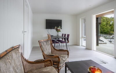 Accommodation:&nbsp;Pale 602.2