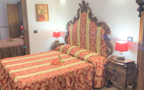 I Gigli di Montefiascone: Bedroom, Furniture, Interior Design, Bed Sheet, Bed, Bedding, Textile, Linens, Room, Flooring